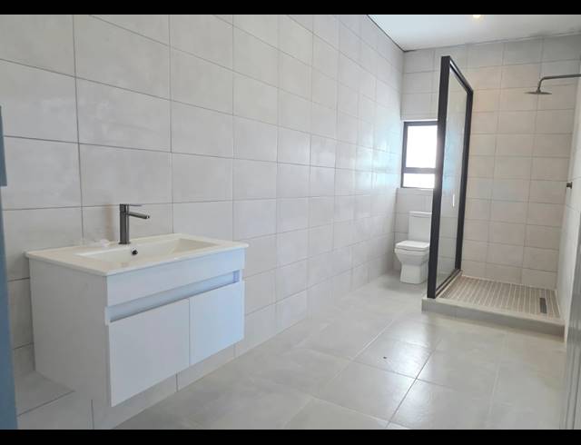 5 BEDROOM HOUSE FOR SALE IN SILWERKRUIN
